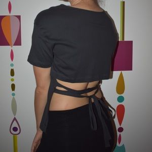 Charcoal grey tee with ribbon to cross in the back